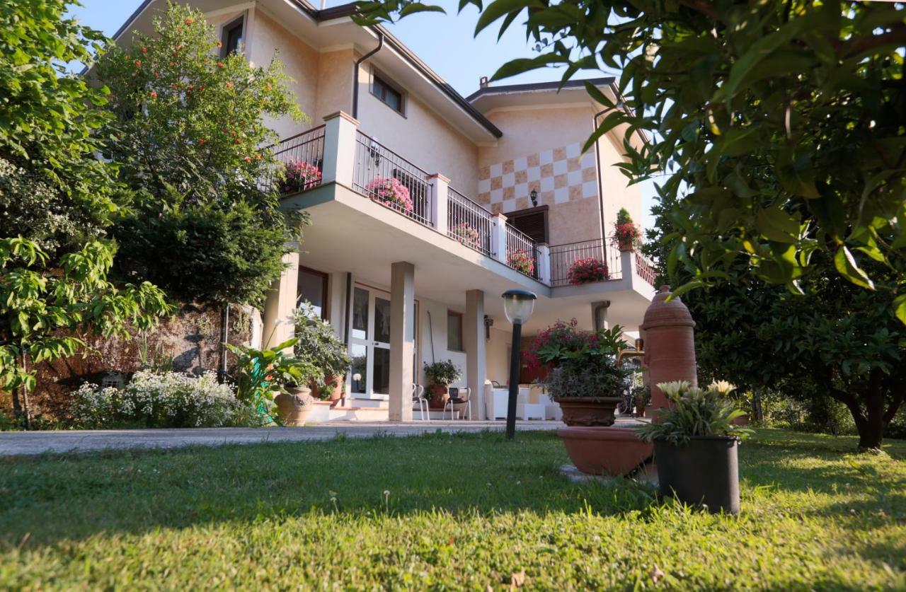 Villa Parte Di Casa Con Giardino E Piscina à Pietrasanta Extérieur photo
